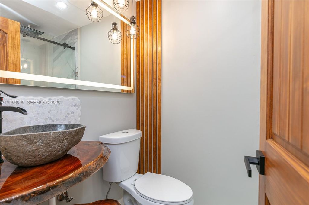 Photo of 1507 Harding St, Hollywood, FL 33020 (MLS # A11986608)