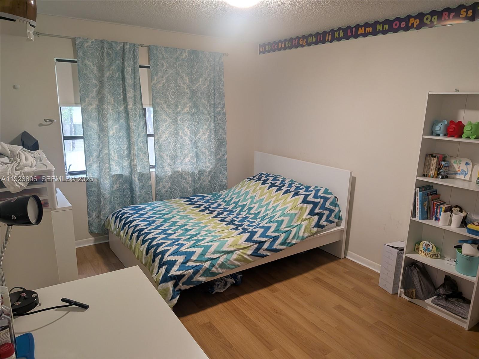 LAGO DEL REY CONDO #3 - Residential