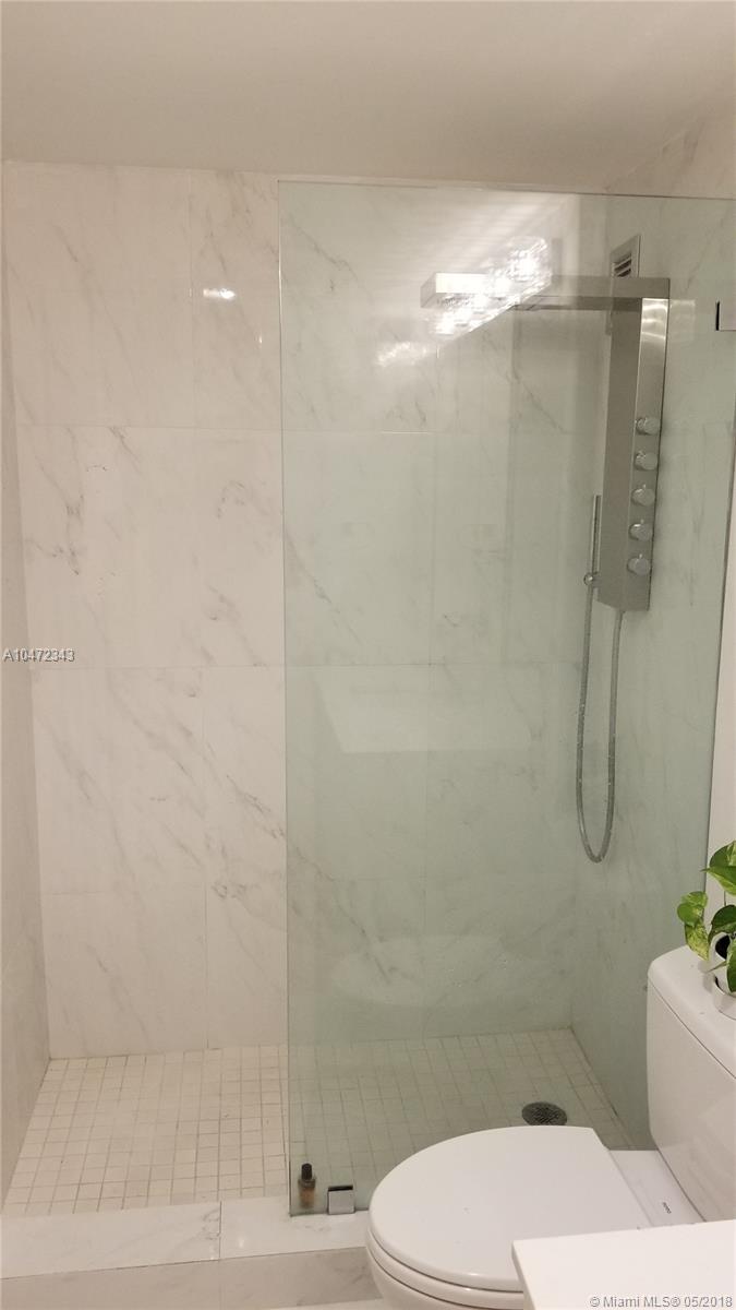 BELLE ISLE APT CORP - Residential