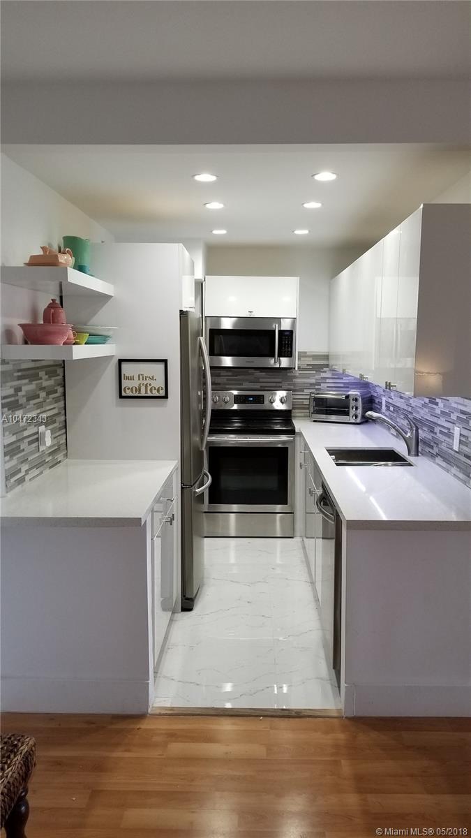 BELLE ISLE APT CORP - Residential