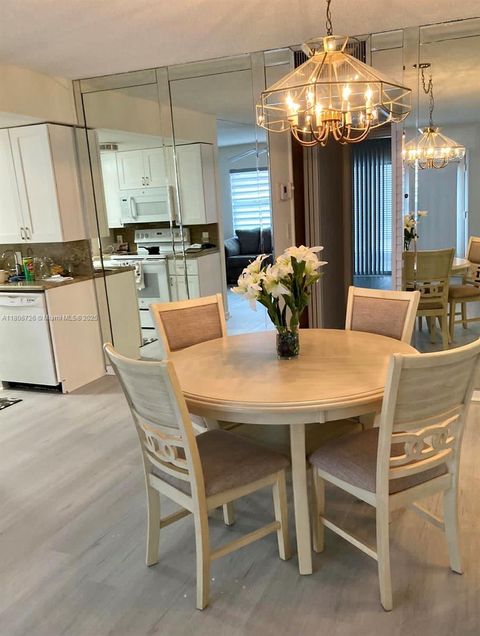 4302 Martinique Cir J4 Coconut Creek FL 33066