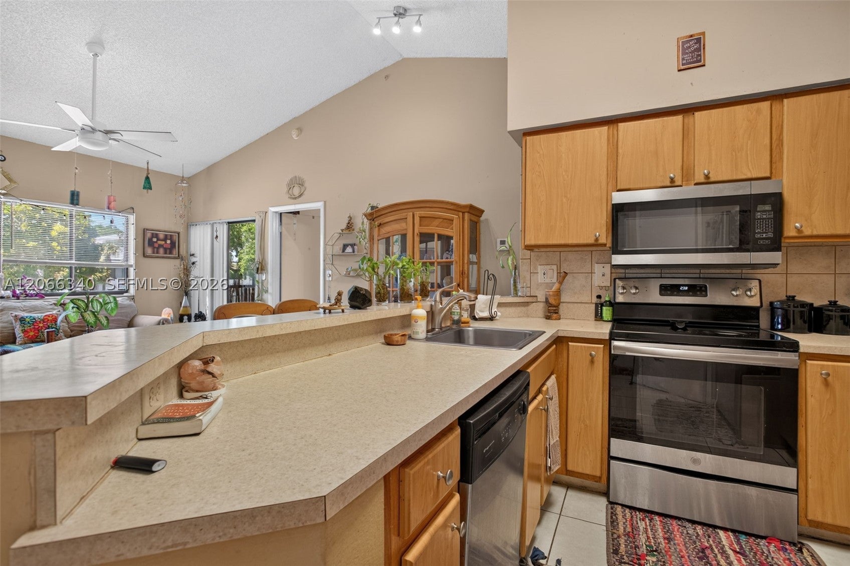 2445 SW 18th Ter 807