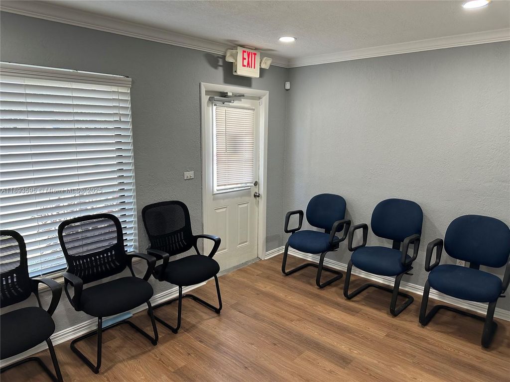 Photo of 7070 Taft St, Hollywood, FL 33024 (MLS # A11893595)