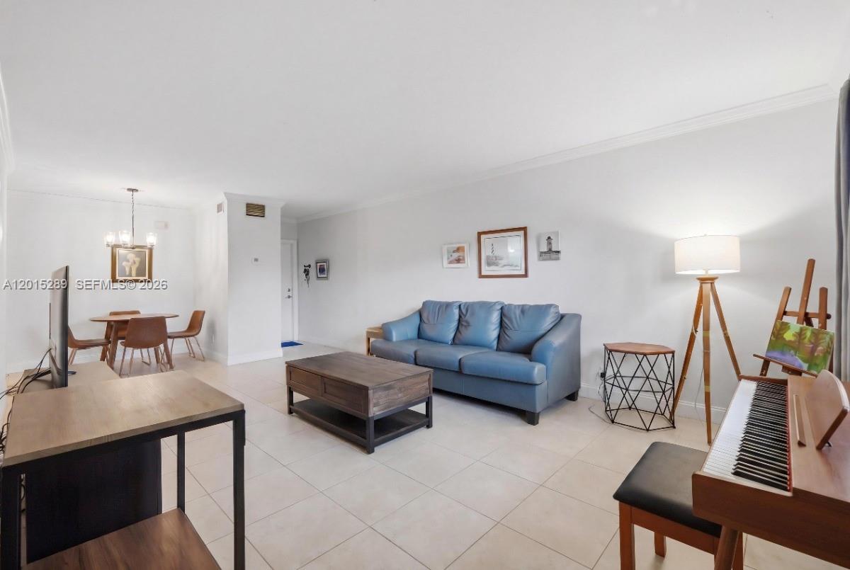 2426 SE 17th Cswy 303A