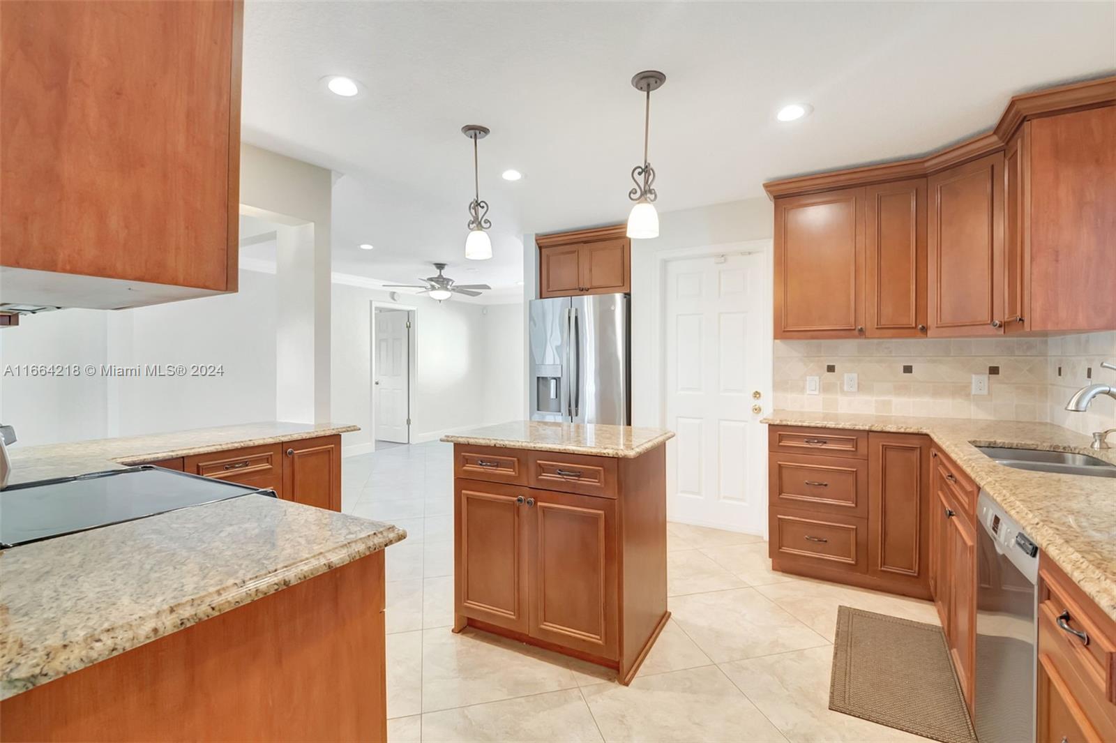 PALM BEACH LEISUREVILLE S - Residential