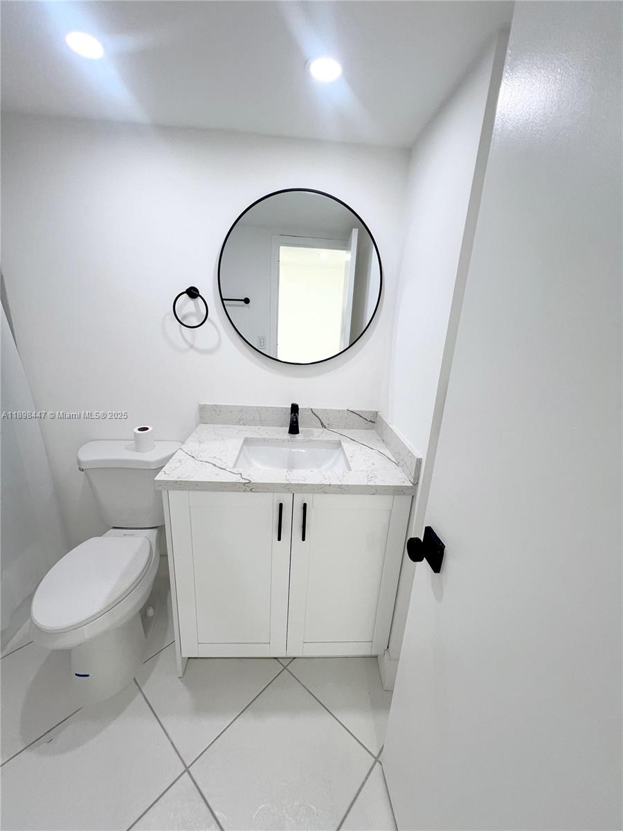 WINSTON TOWERS 200 - Residential