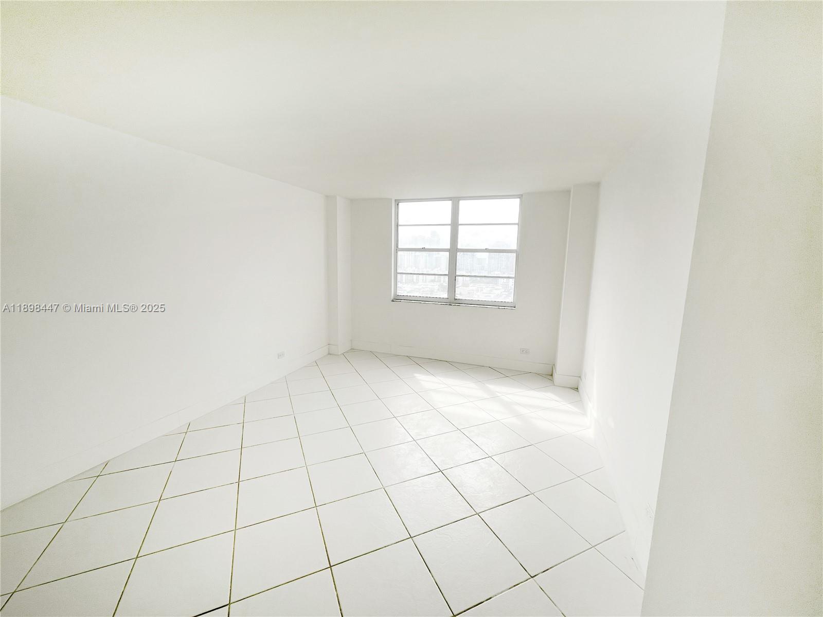 WINSTON TOWERS 200 - Residential
