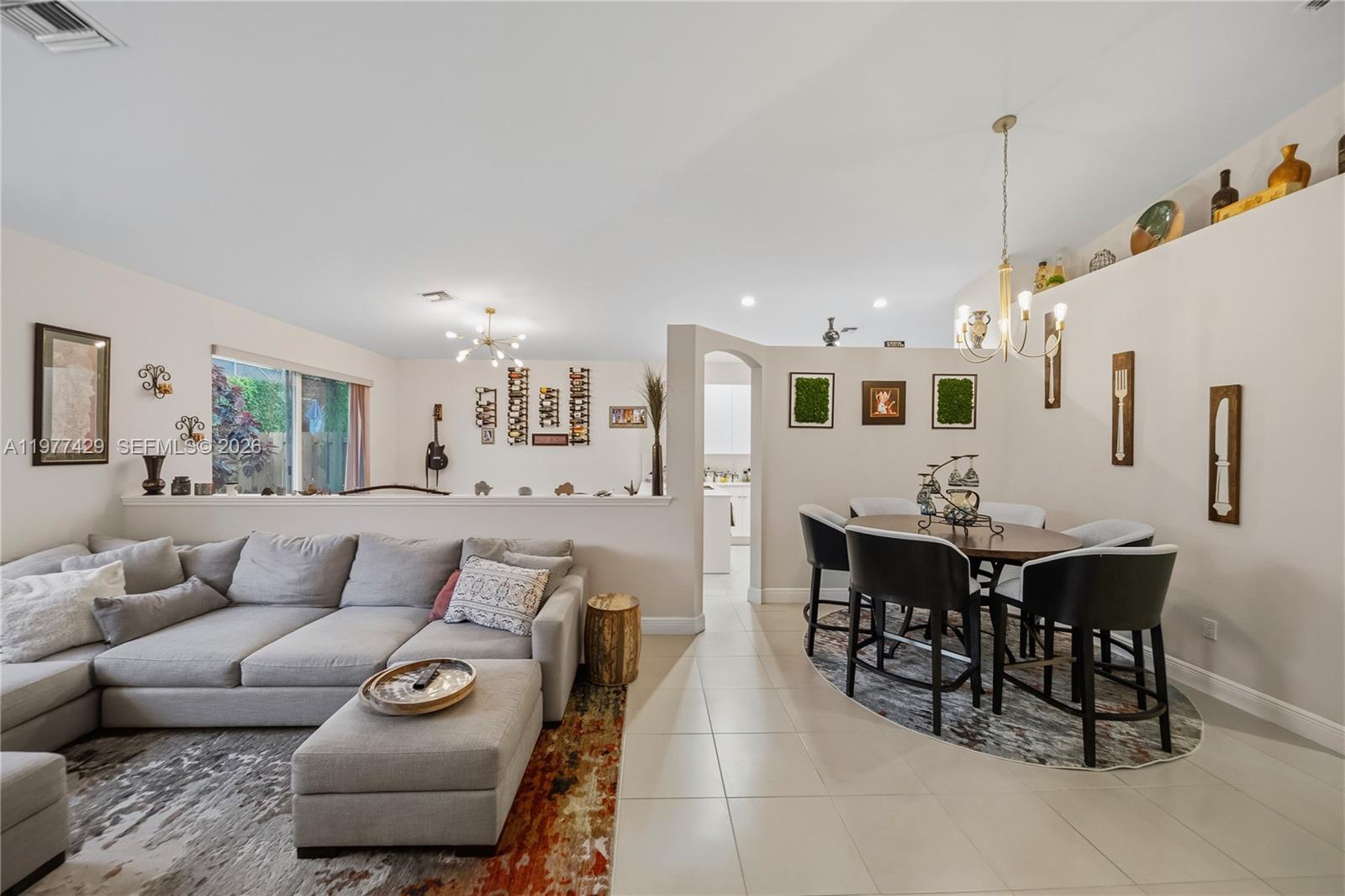 CASTLE ROCK A REPLAT - Residential Lease