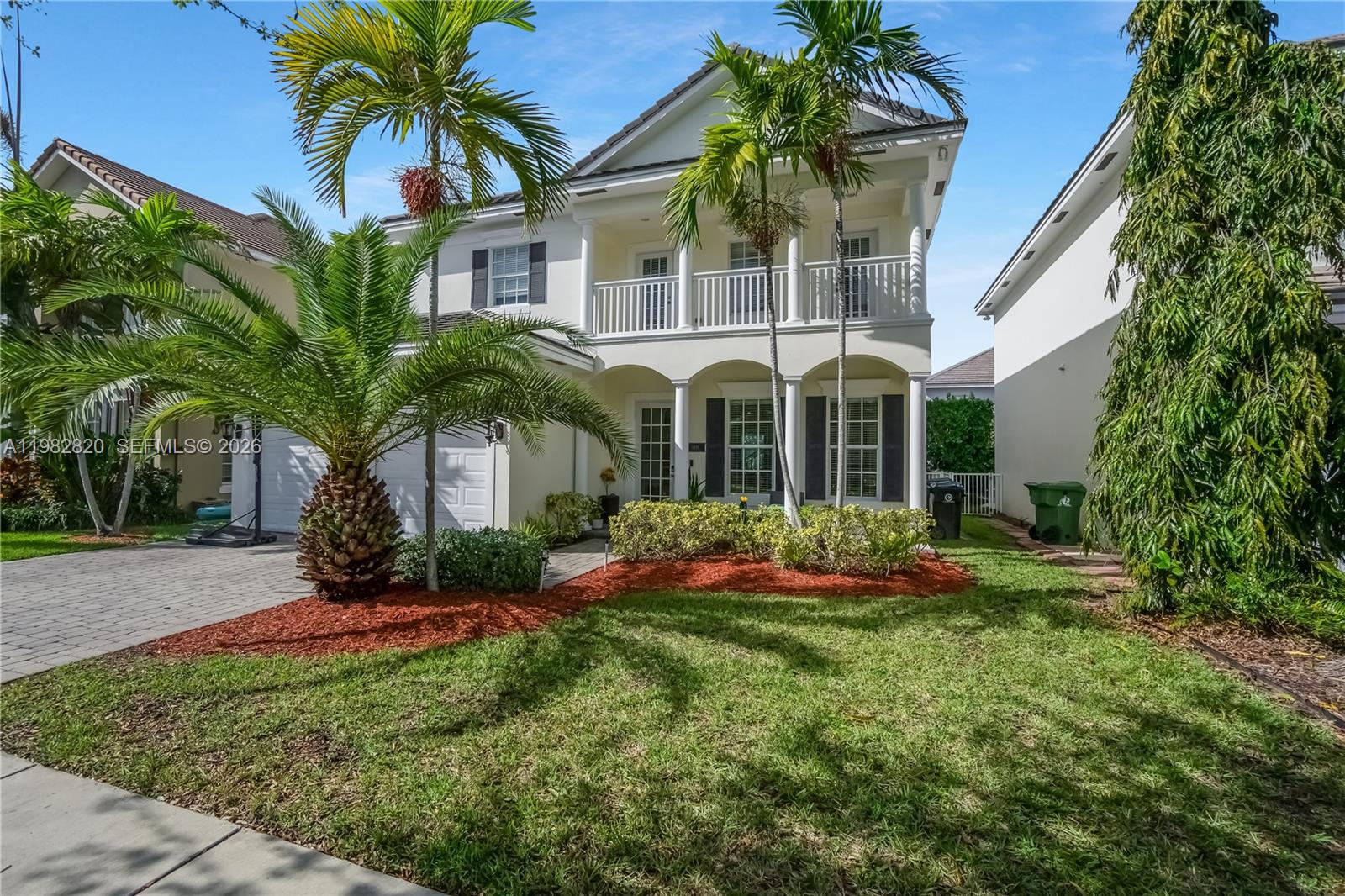 RIVER OAKS - Residential