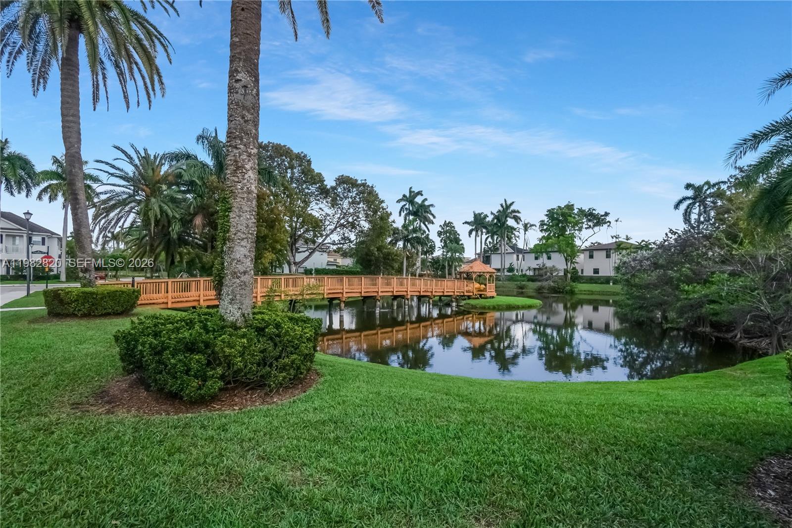 RIVER OAKS - Residential