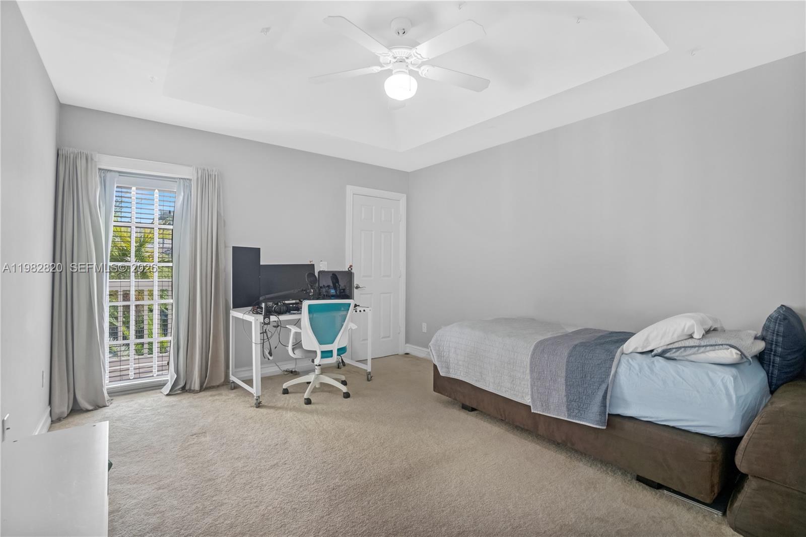 RIVER OAKS - Residential