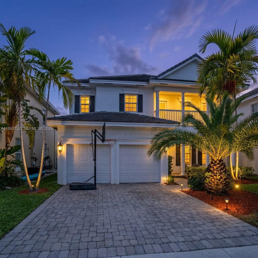 RIVER OAKS - Residential