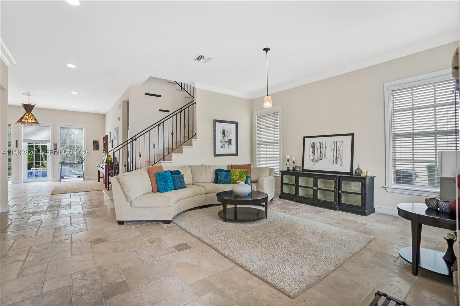 RIVER OAKS - Residential