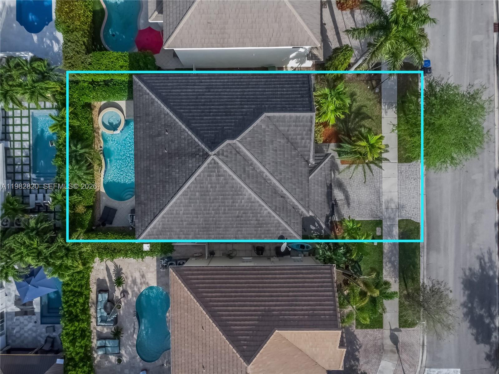 RIVER OAKS - Residential