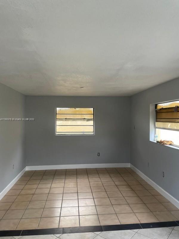 HIALEAH 7TH ADDN - Residential Lease