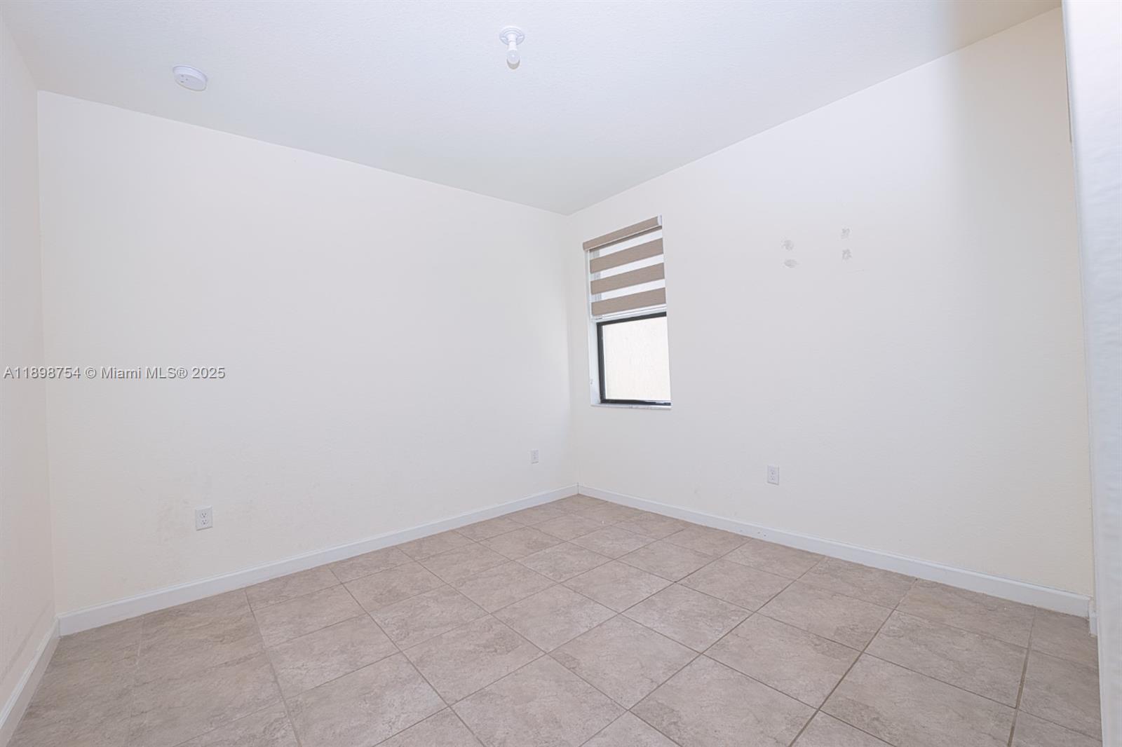 AQUABELLA SECTION ONE - Residential