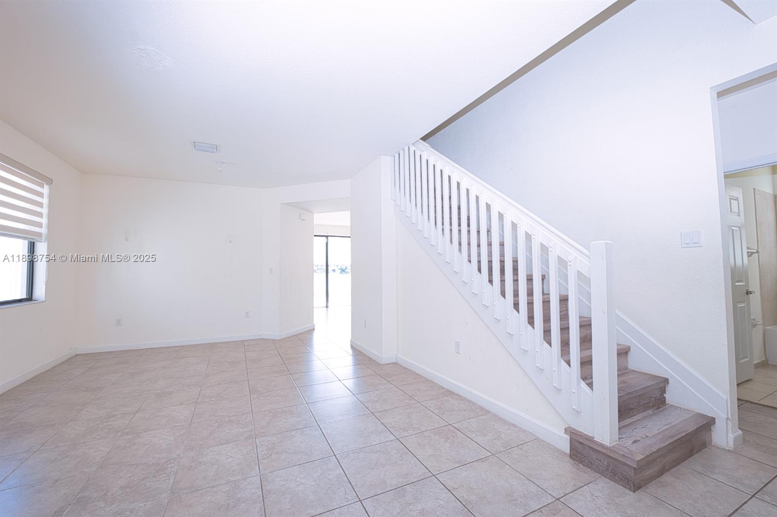 AQUABELLA SECTION ONE - Residential
