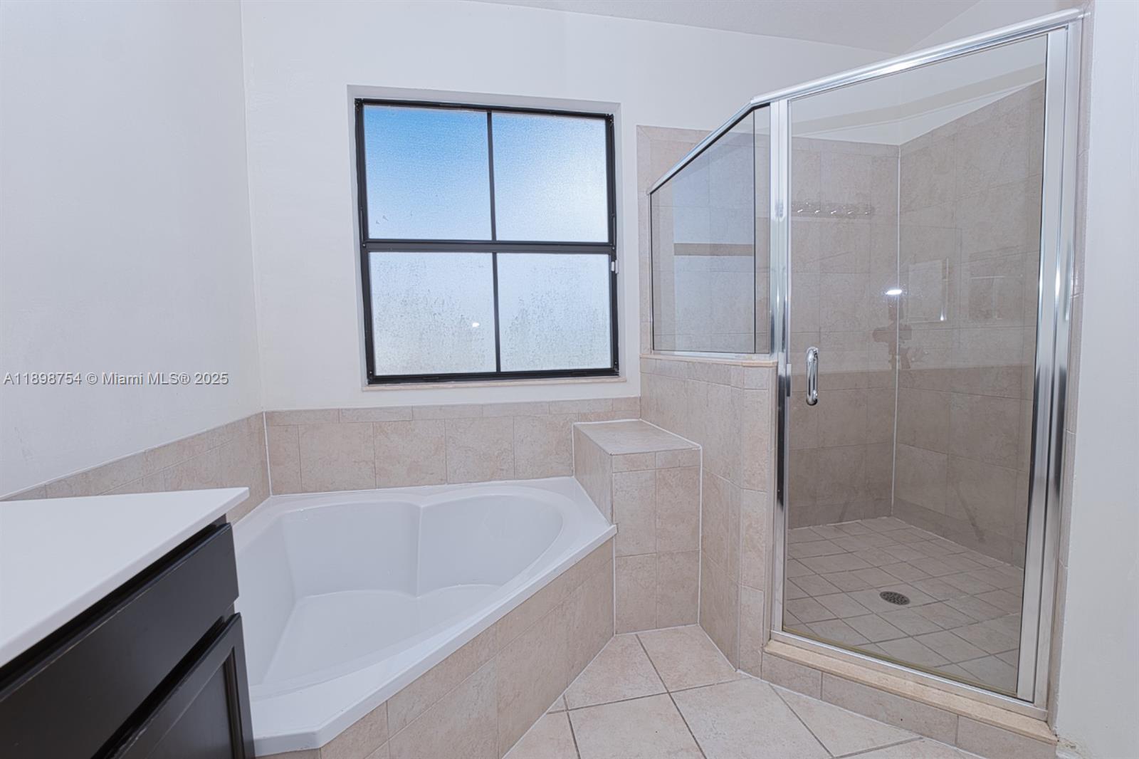AQUABELLA SECTION ONE - Residential