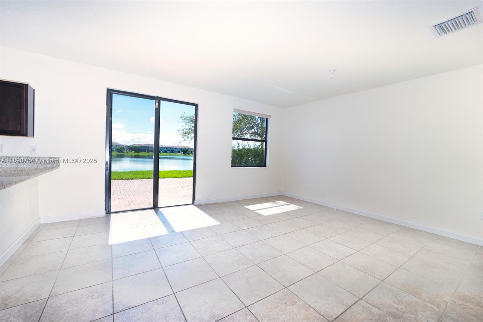 AQUABELLA SECTION ONE - Residential