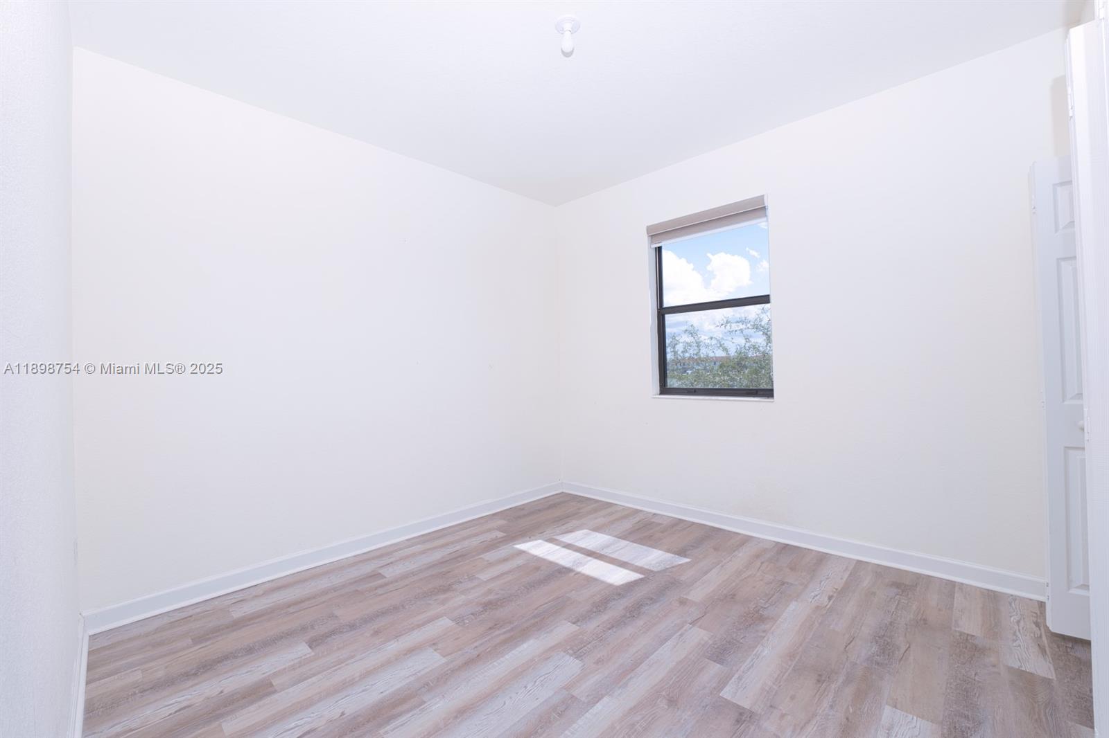 AQUABELLA SECTION ONE - Residential