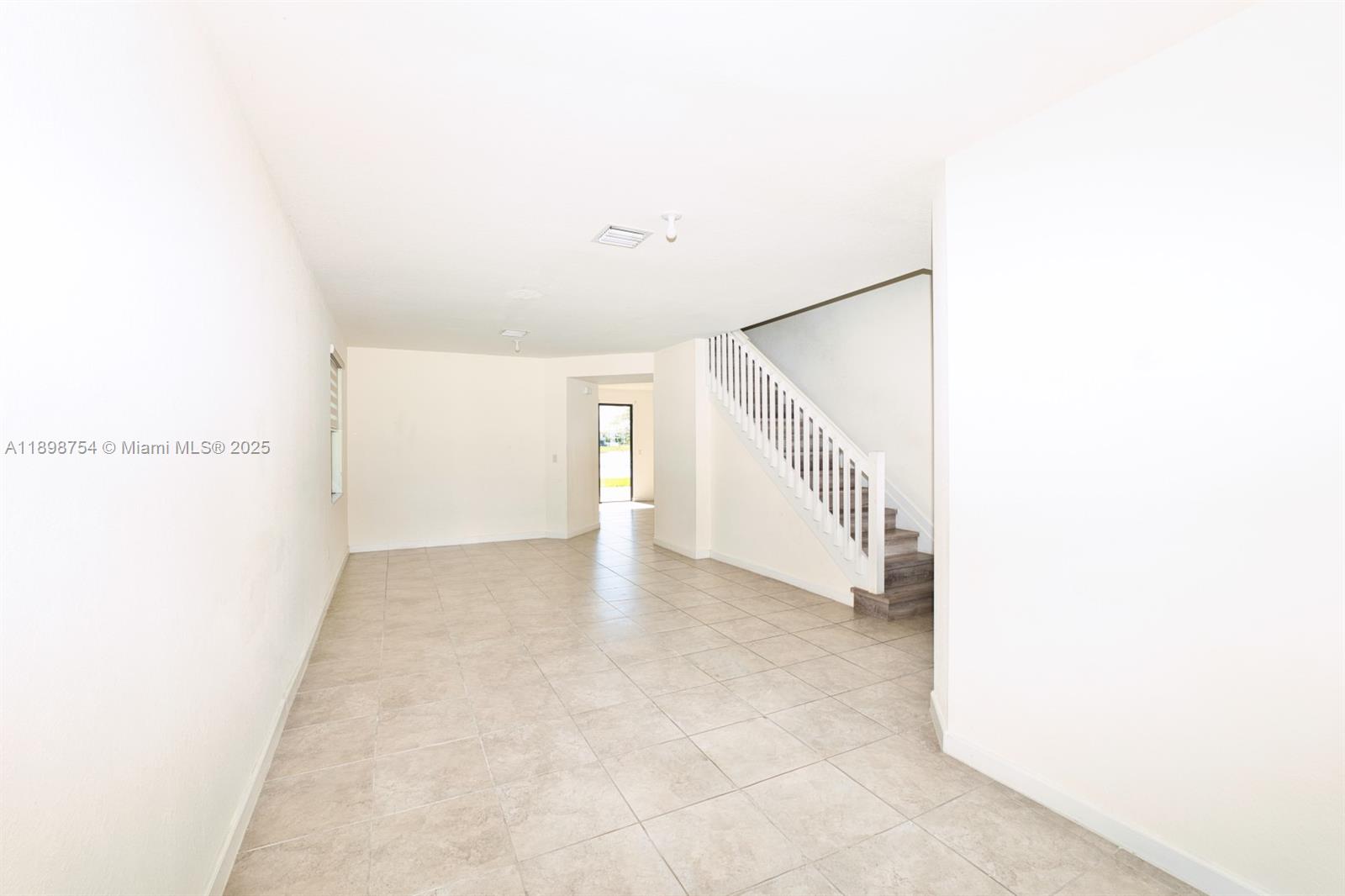 3412 W 103rd Ter, Hialeah, FL, 33018/$749,900 3 3412 W 103rd Ter
