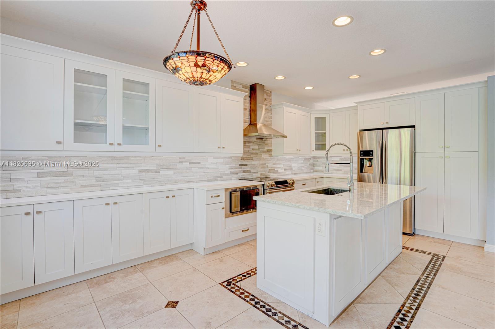 RIVIERA ISLES III - Residential