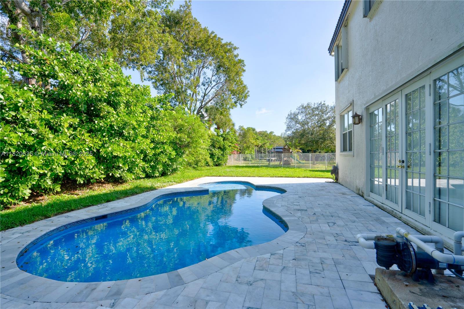 RIVIERA ISLES III - Residential