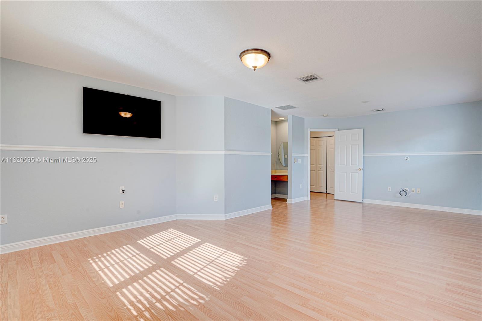 RIVIERA ISLES III - Residential