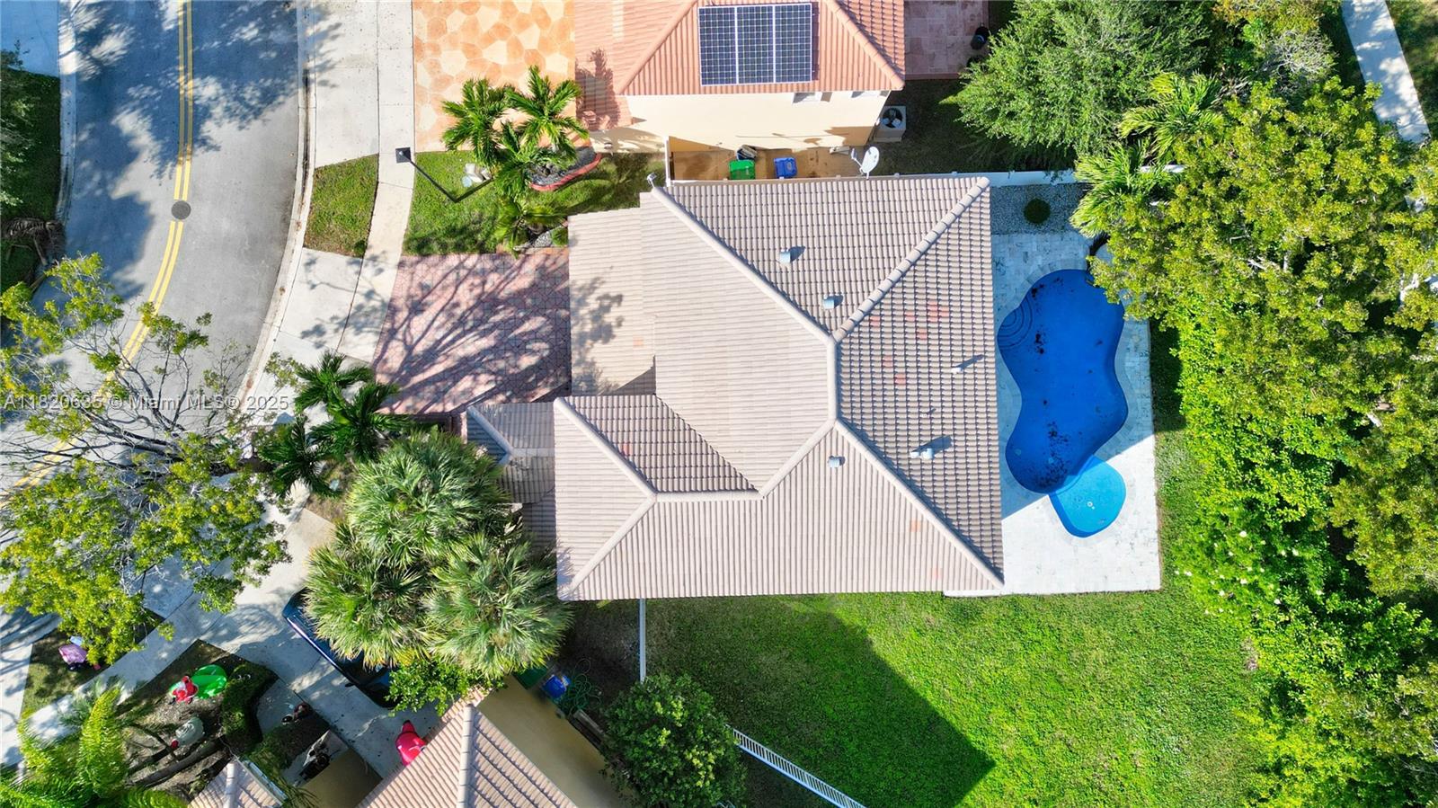 RIVIERA ISLES III - Residential