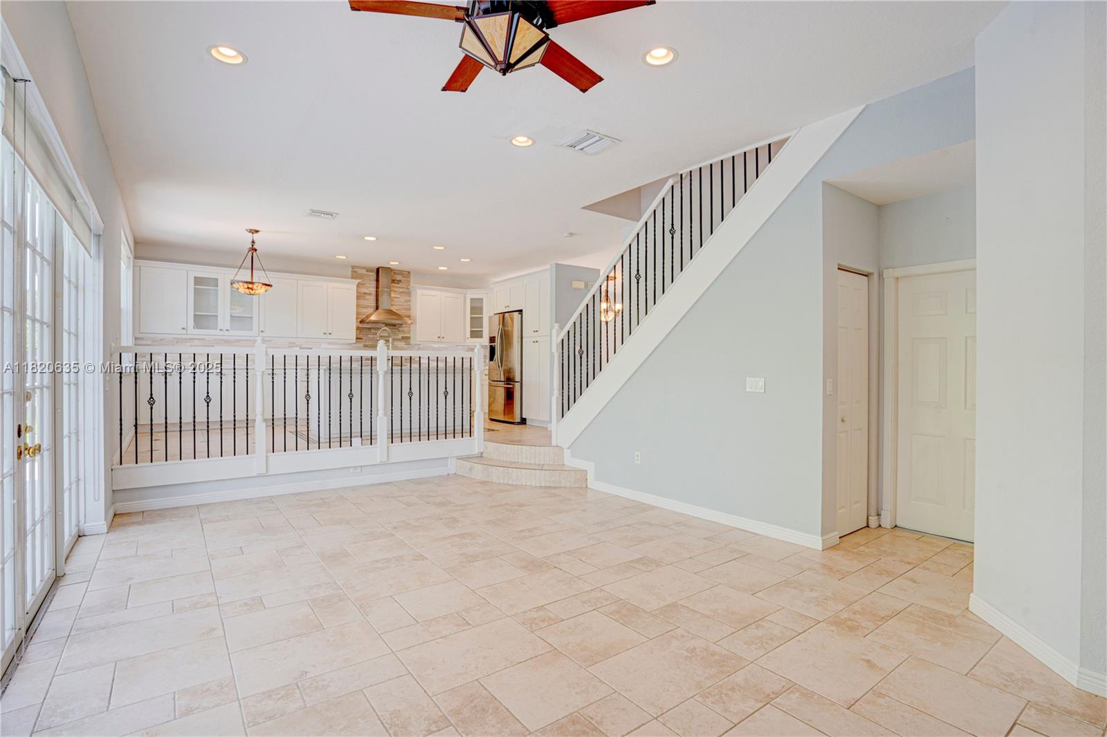 RIVIERA ISLES III - Residential