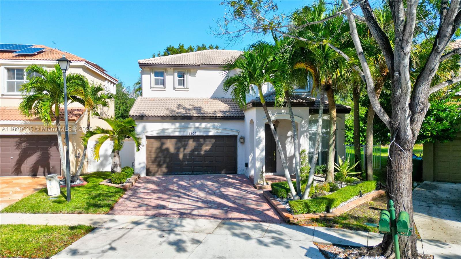 RIVIERA ISLES III - Residential