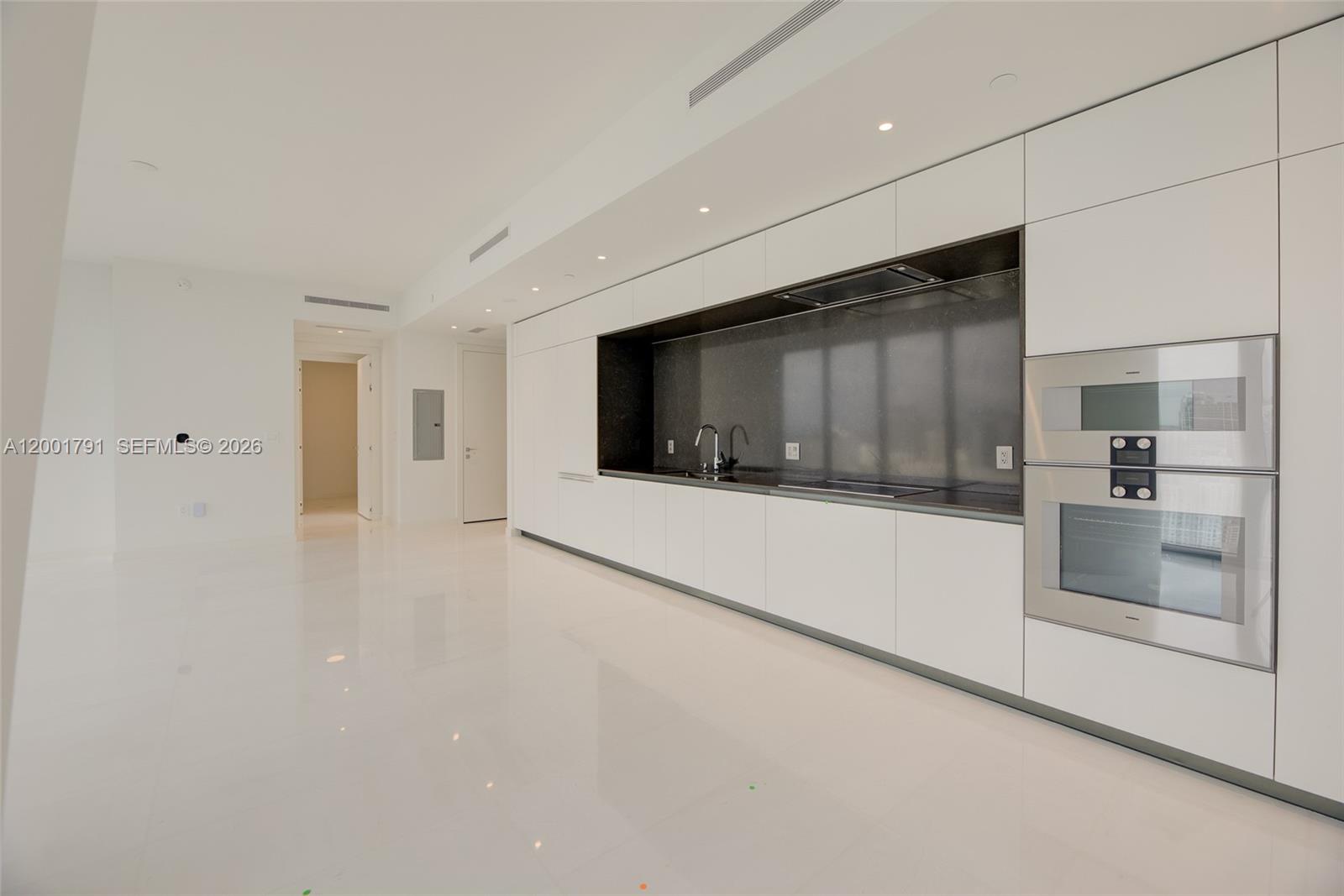 300 Biscayne Boulevard Way 4708W