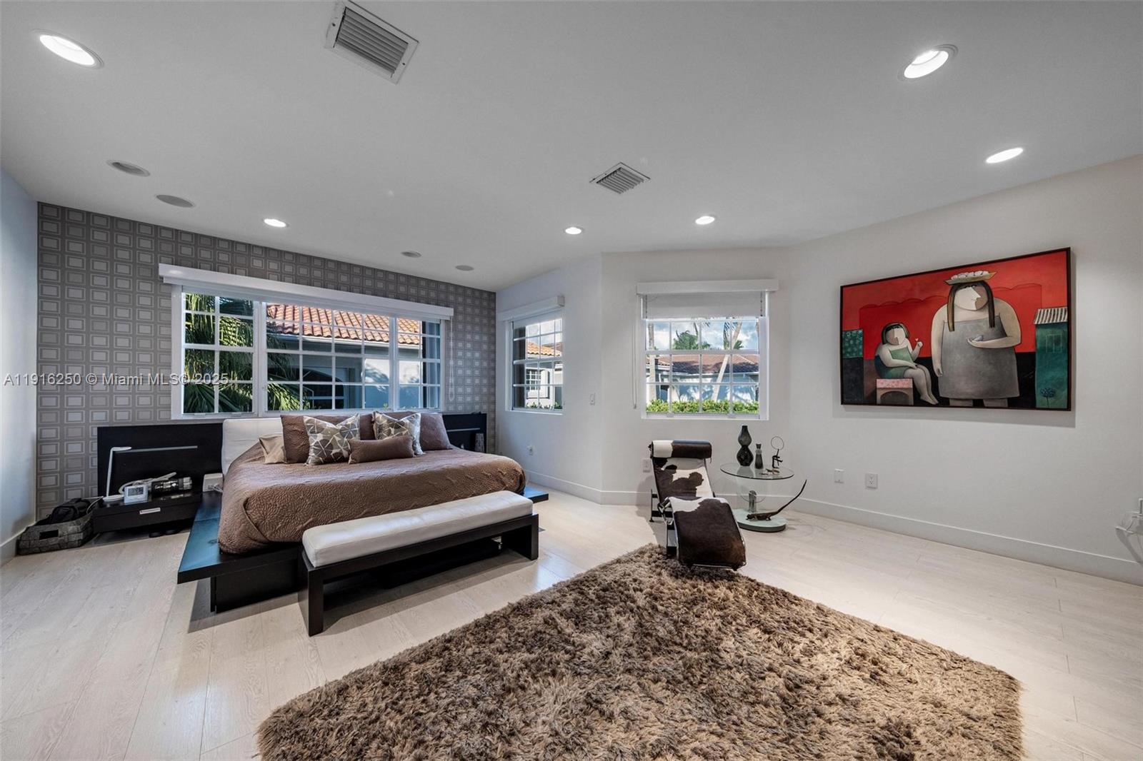 GOLDEN GATE ESTATES & MAR - Residential