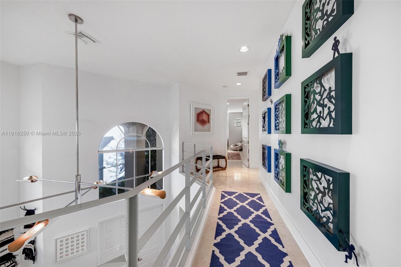 GOLDEN GATE ESTATES & MAR - Residential