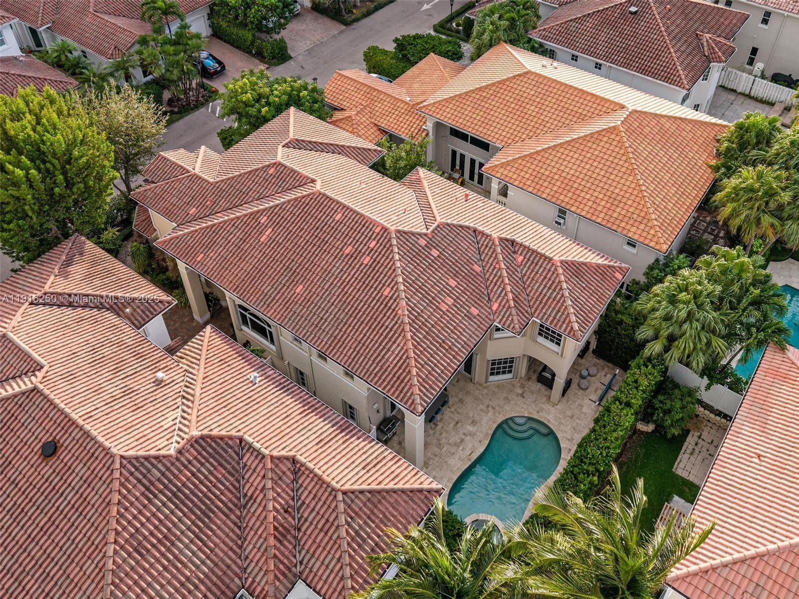 GOLDEN GATE ESTATES & MAR - Residential