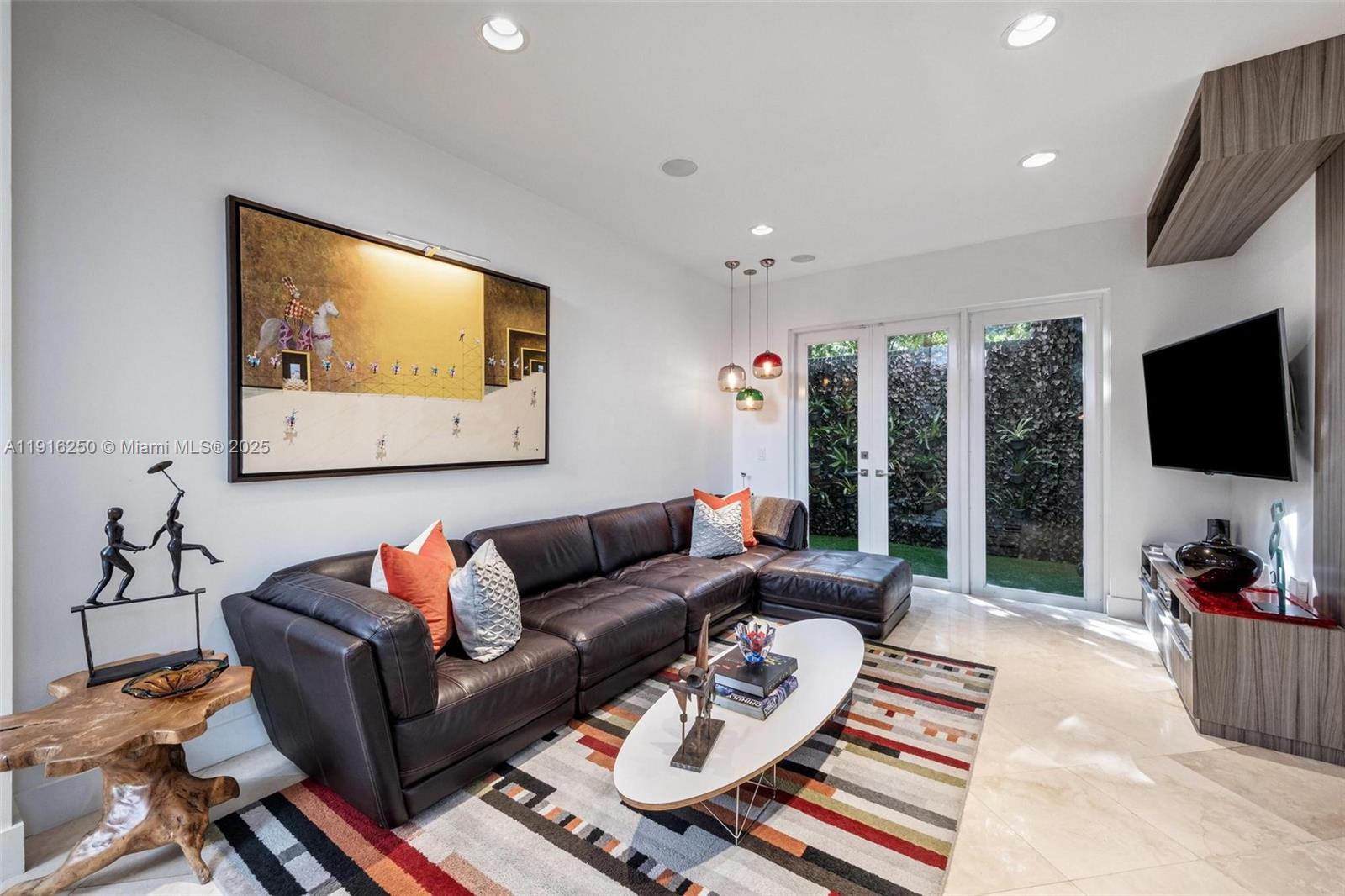 GOLDEN GATE ESTATES & MAR - Residential