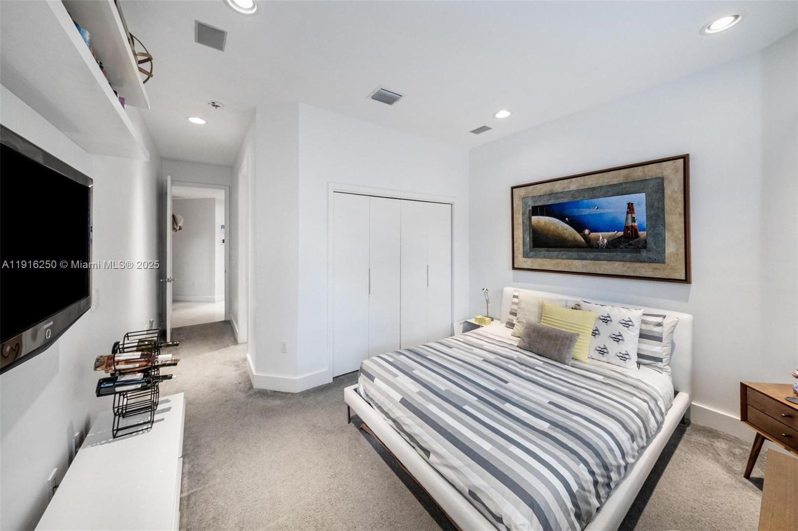 GOLDEN GATE ESTATES & MAR - Residential