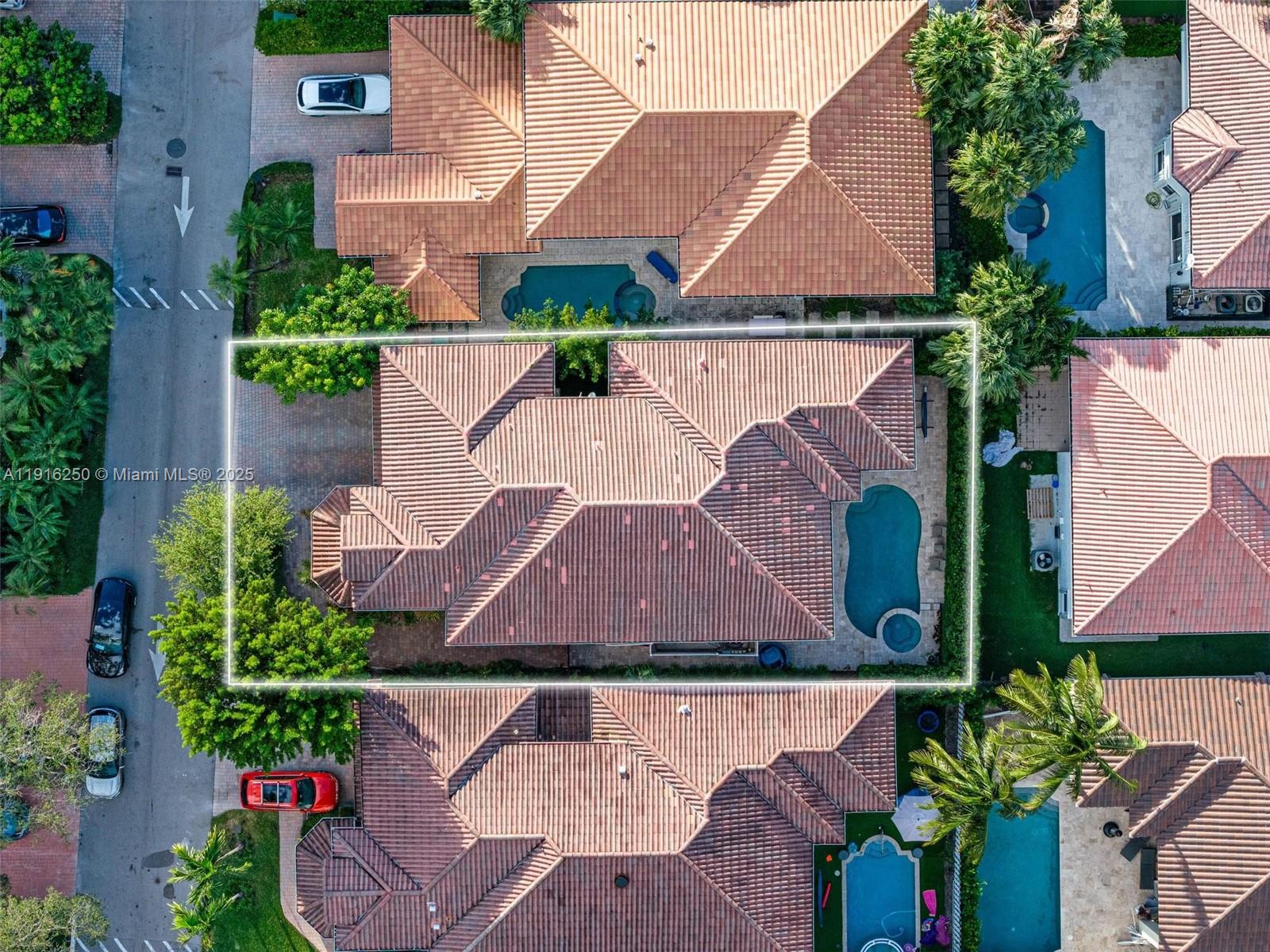 GOLDEN GATE ESTATES & MAR - Residential