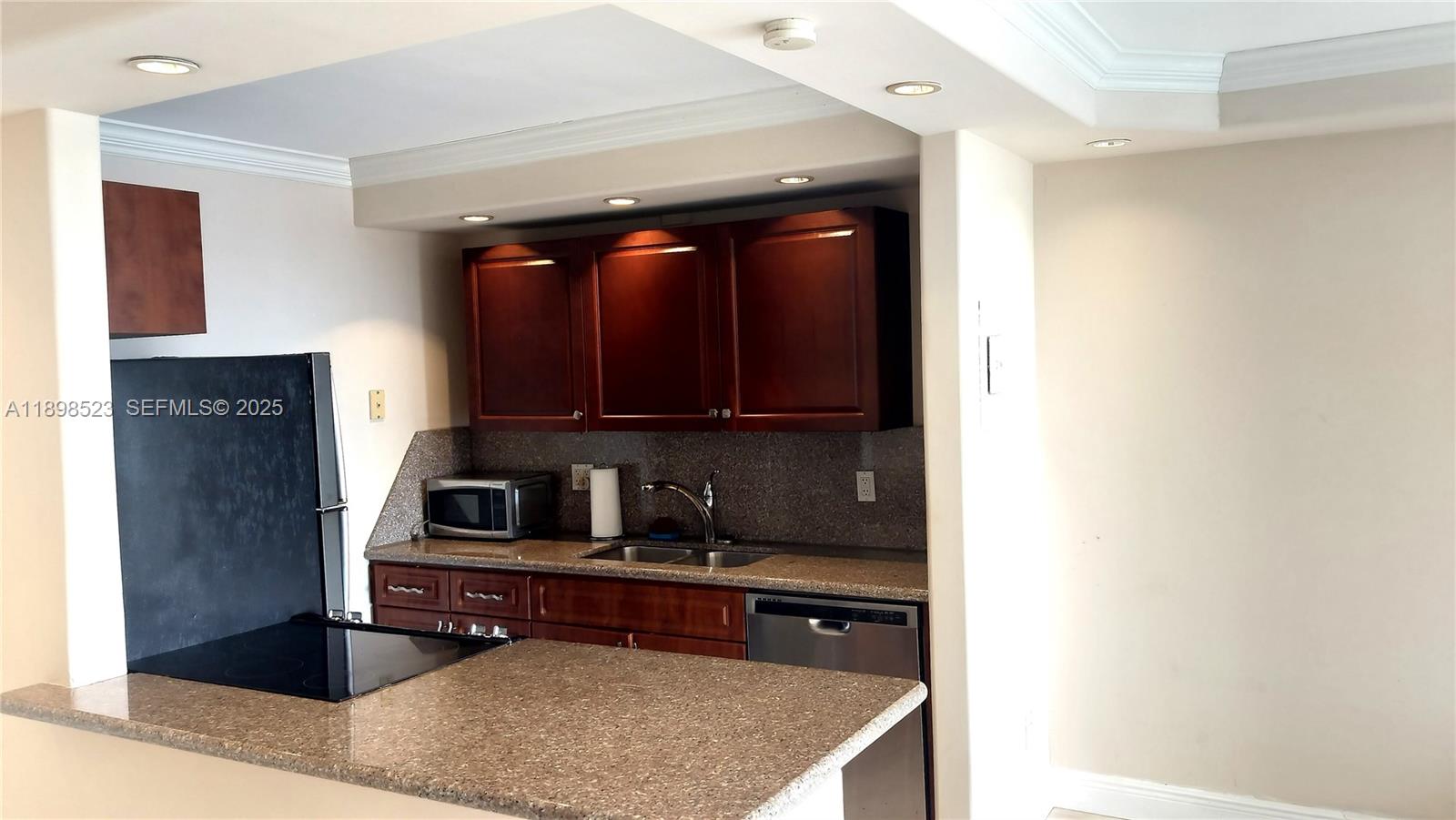 KEYSTONE TOWERS CONDO - Residential