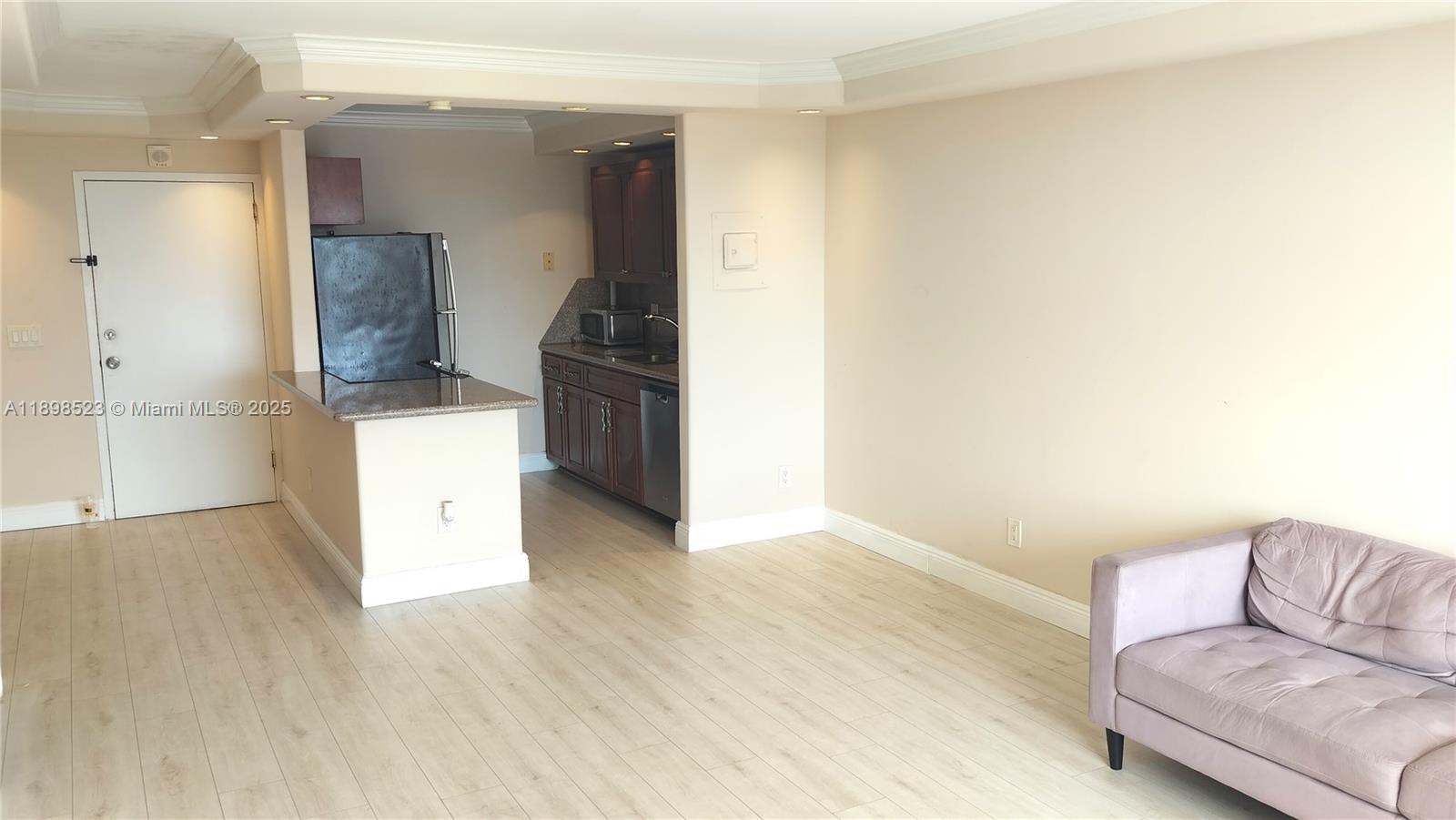 KEYSTONE TOWERS CONDO - Residential