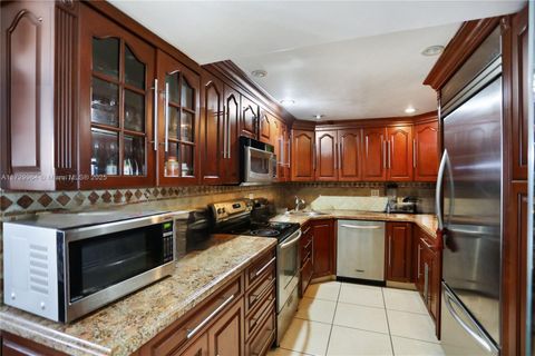 6039 Collins Ave 607 Miami Beach FL 33140