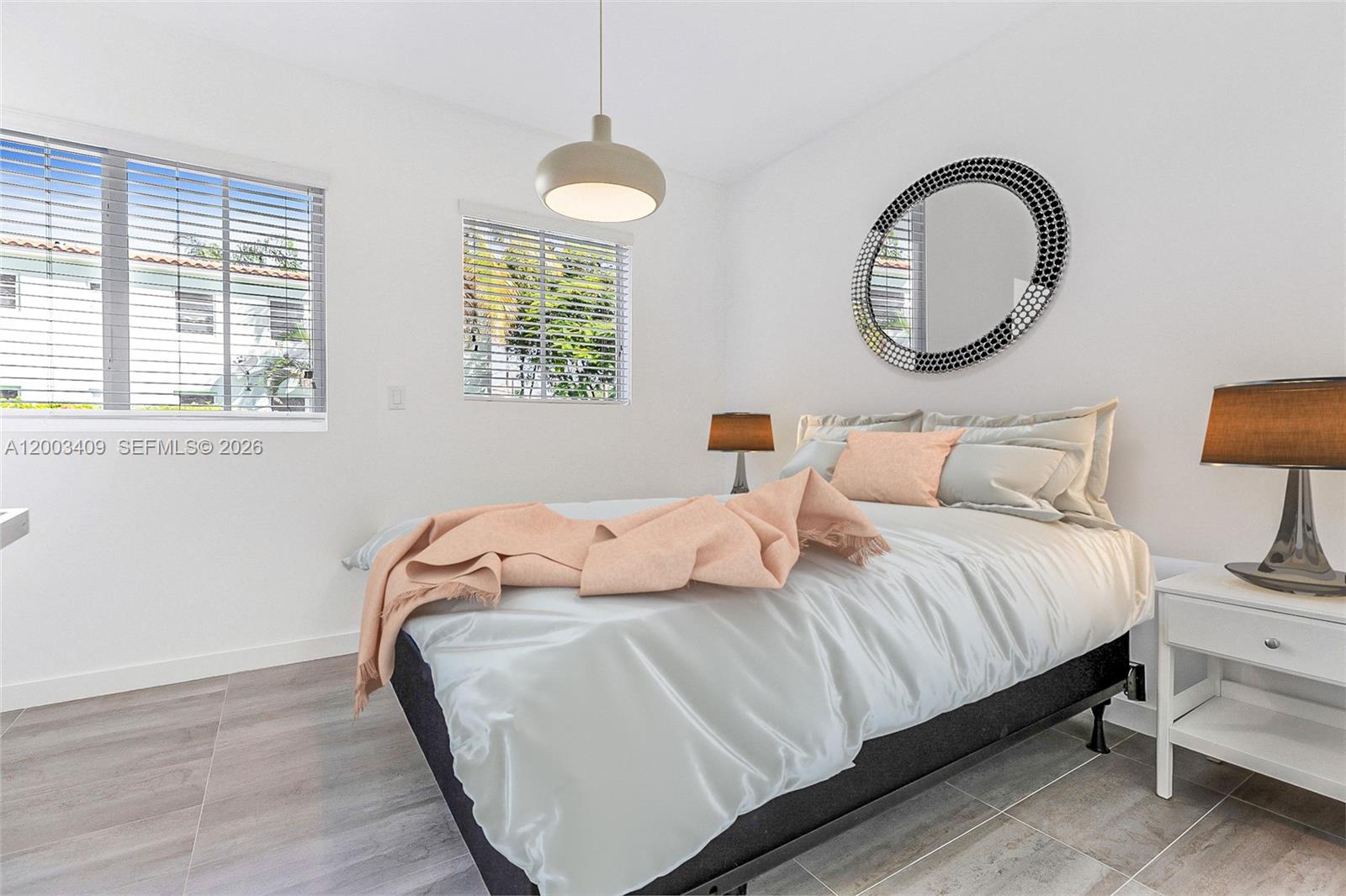 557 Michigan Ave 212