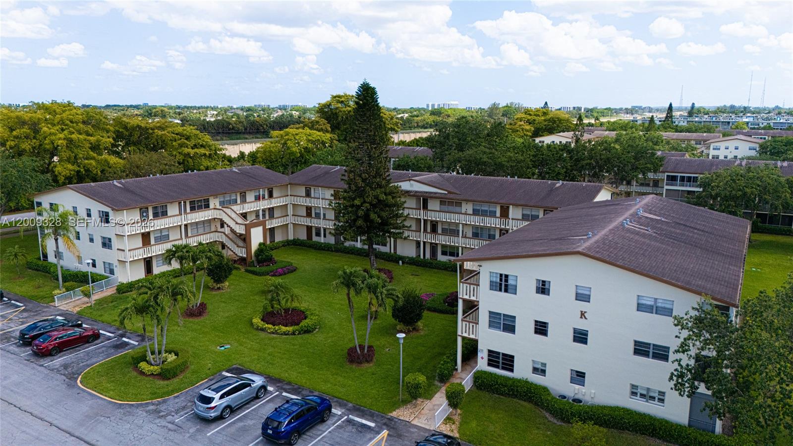 MANSFIELD AT CENTURY VILL - Residential