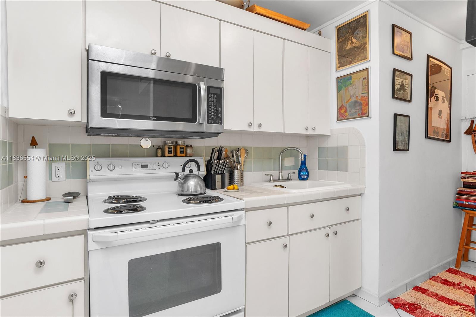 5313 Collins Ave 502