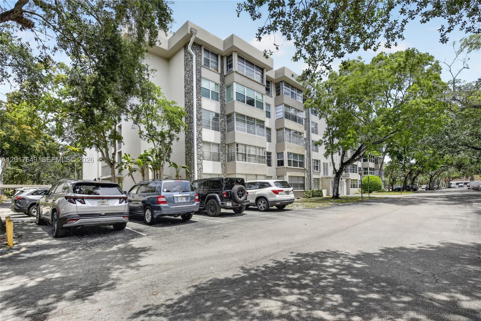 PLANTATION PLACE CONDO - Residential