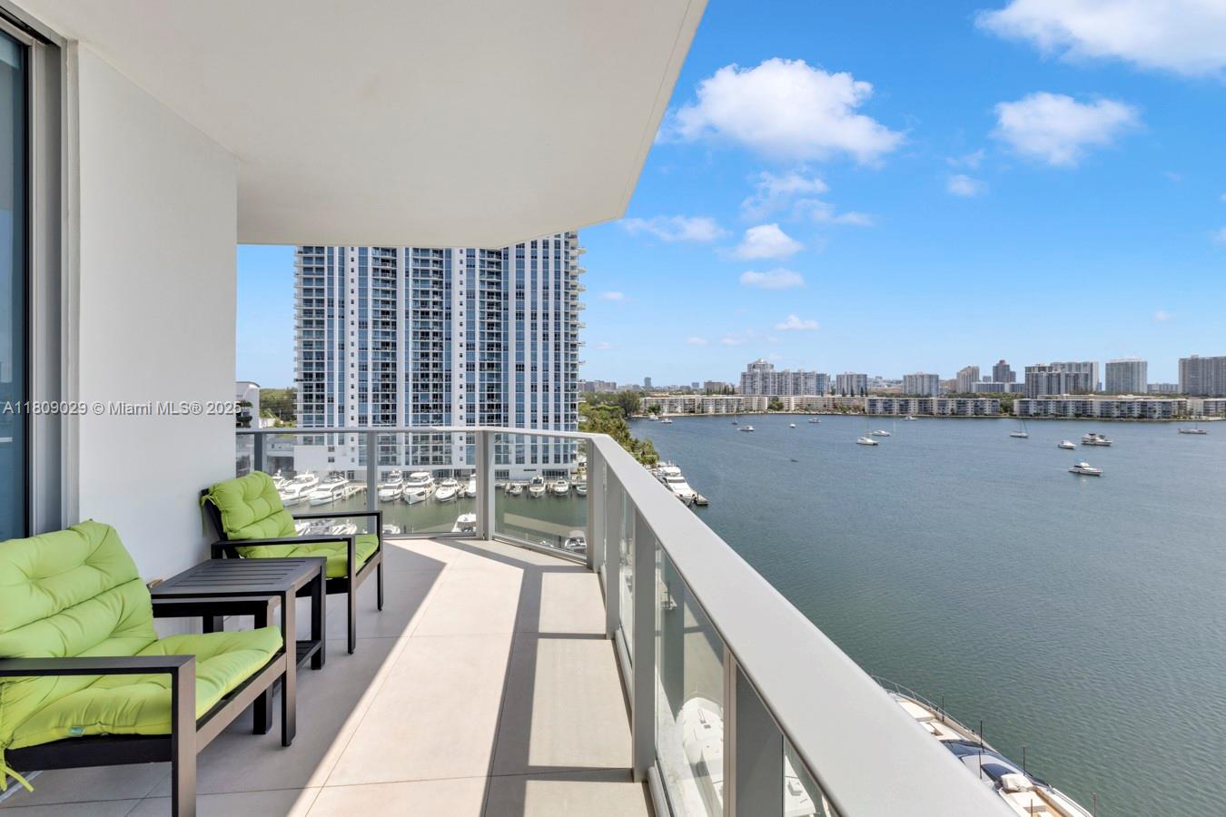 17111 Biscayne Blvd 909