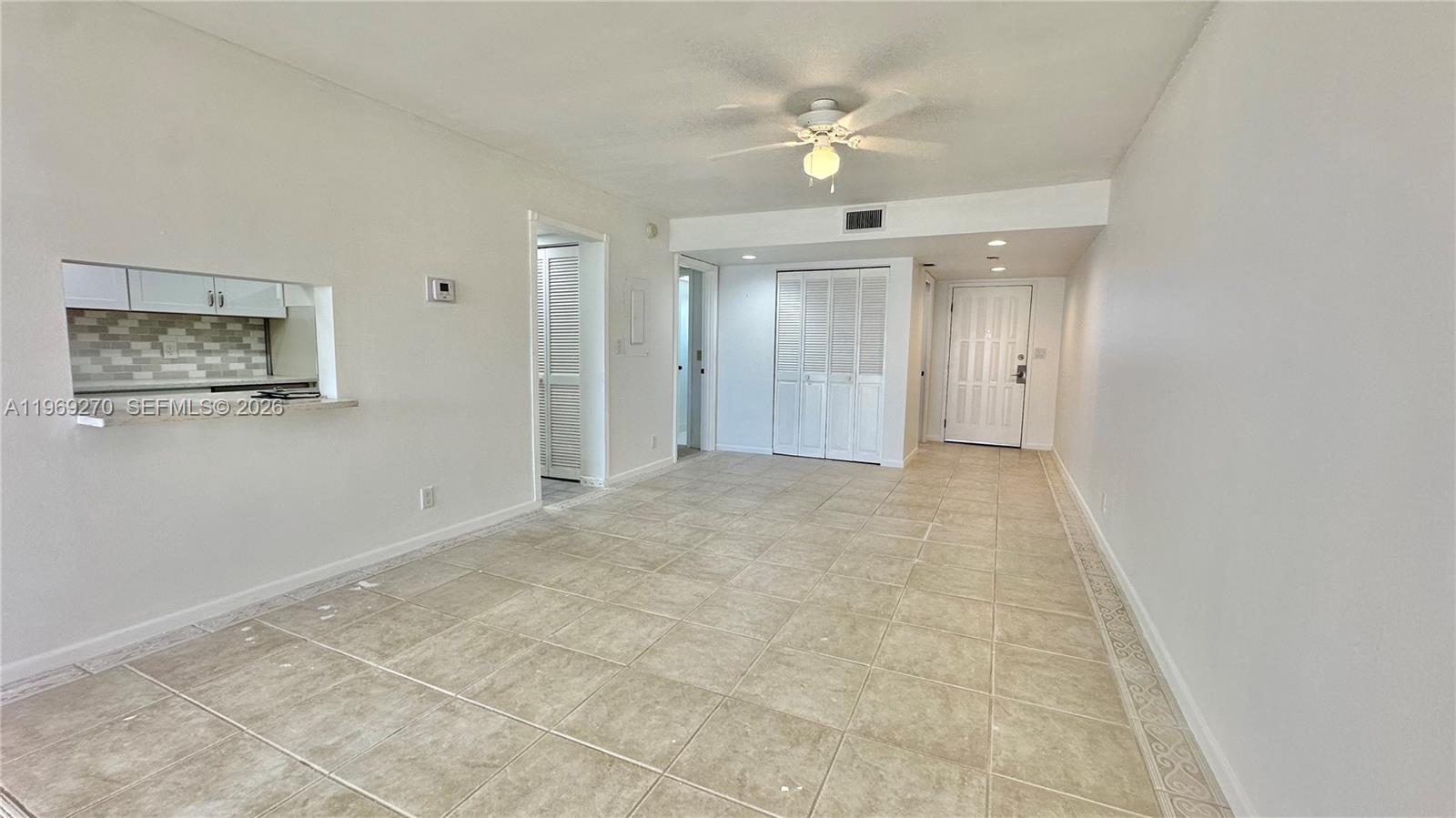 BEACH HOUSE CONDO - Residential Lease