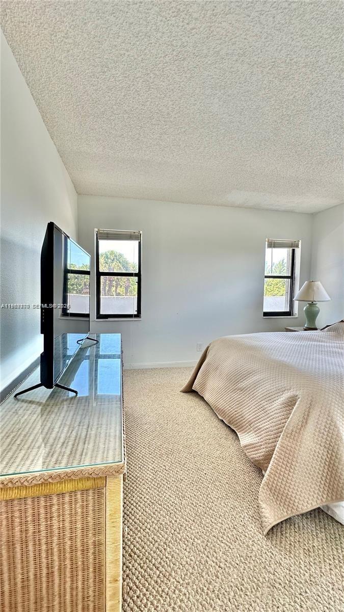 BEACH HOUSE CONDO - Residential Lease