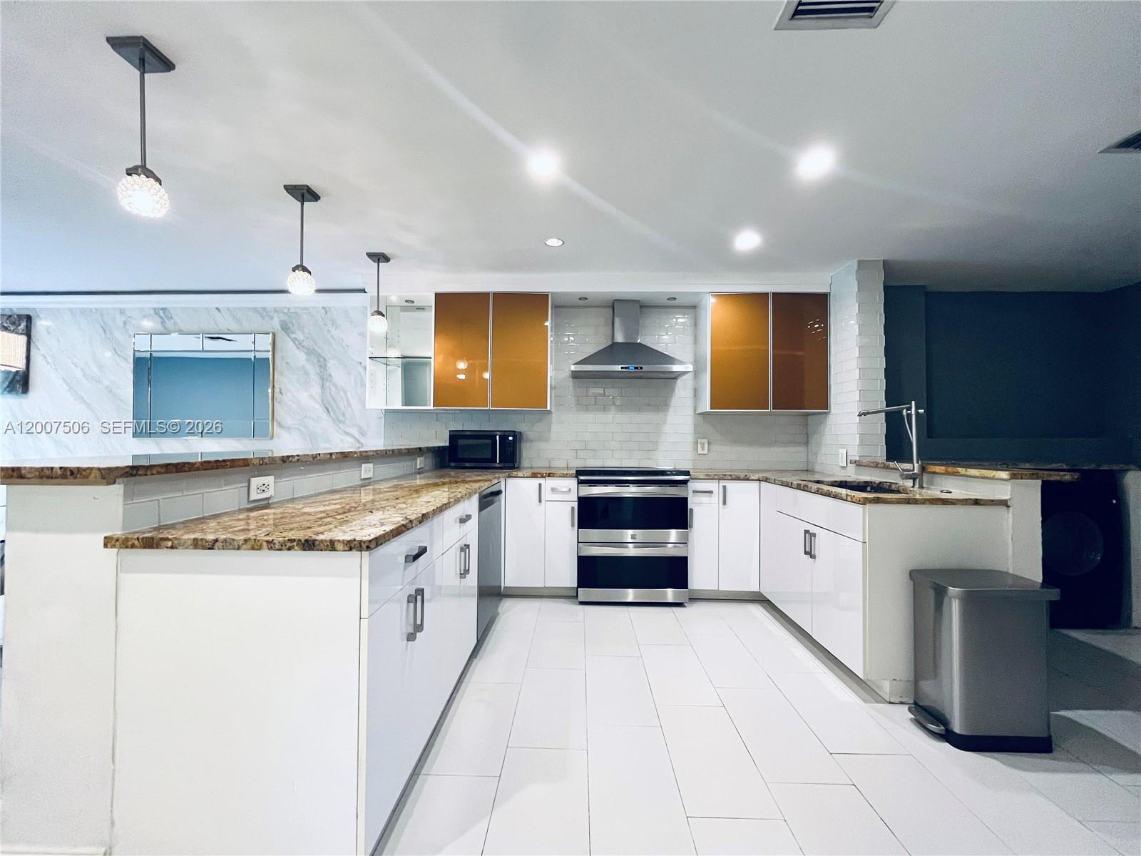 500 Crosswinds Dr A1