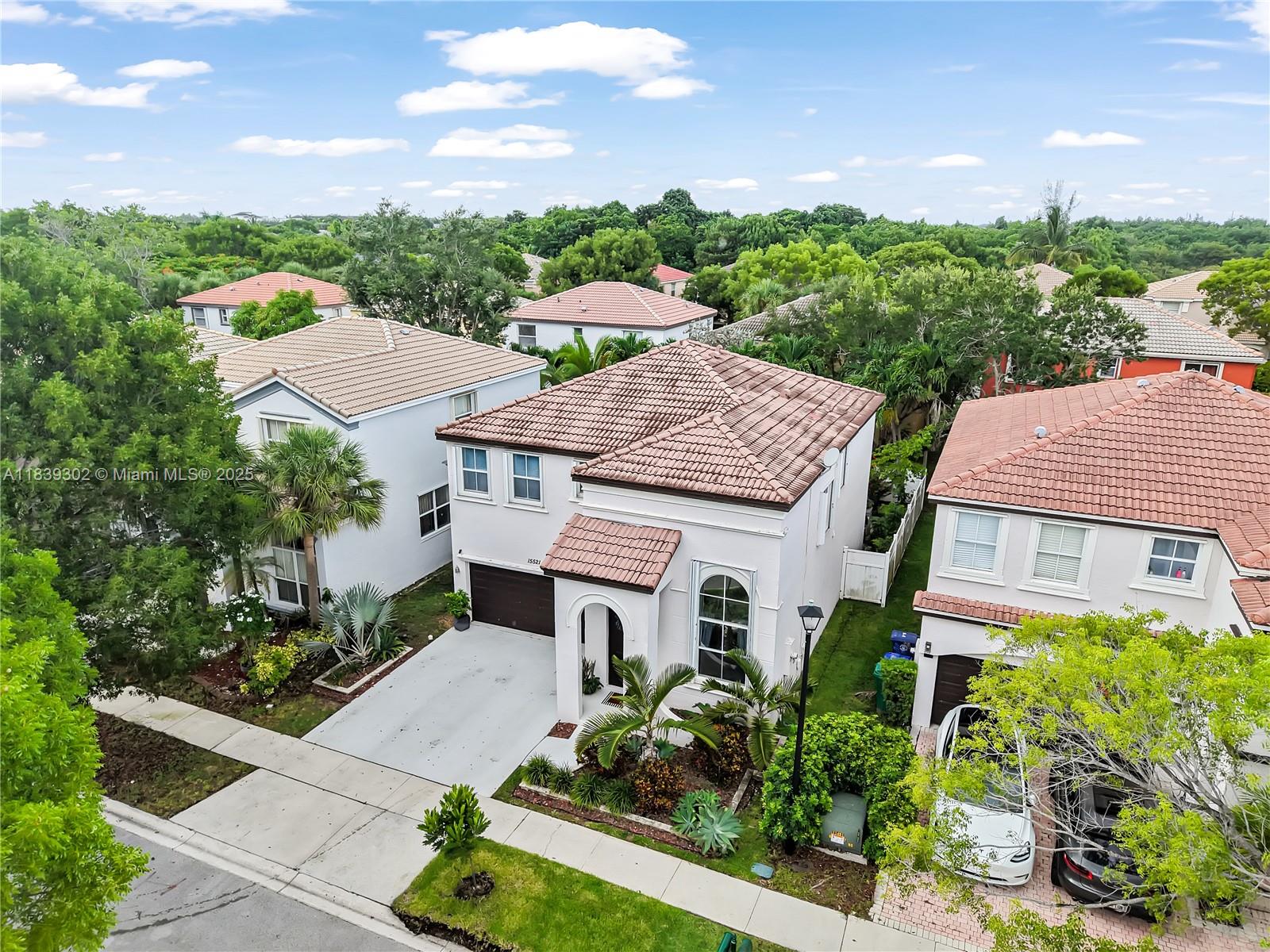 15521 SW 50th Ct, Miramar, FL, 33027/$695,000 3 15521 SW 50th Ct